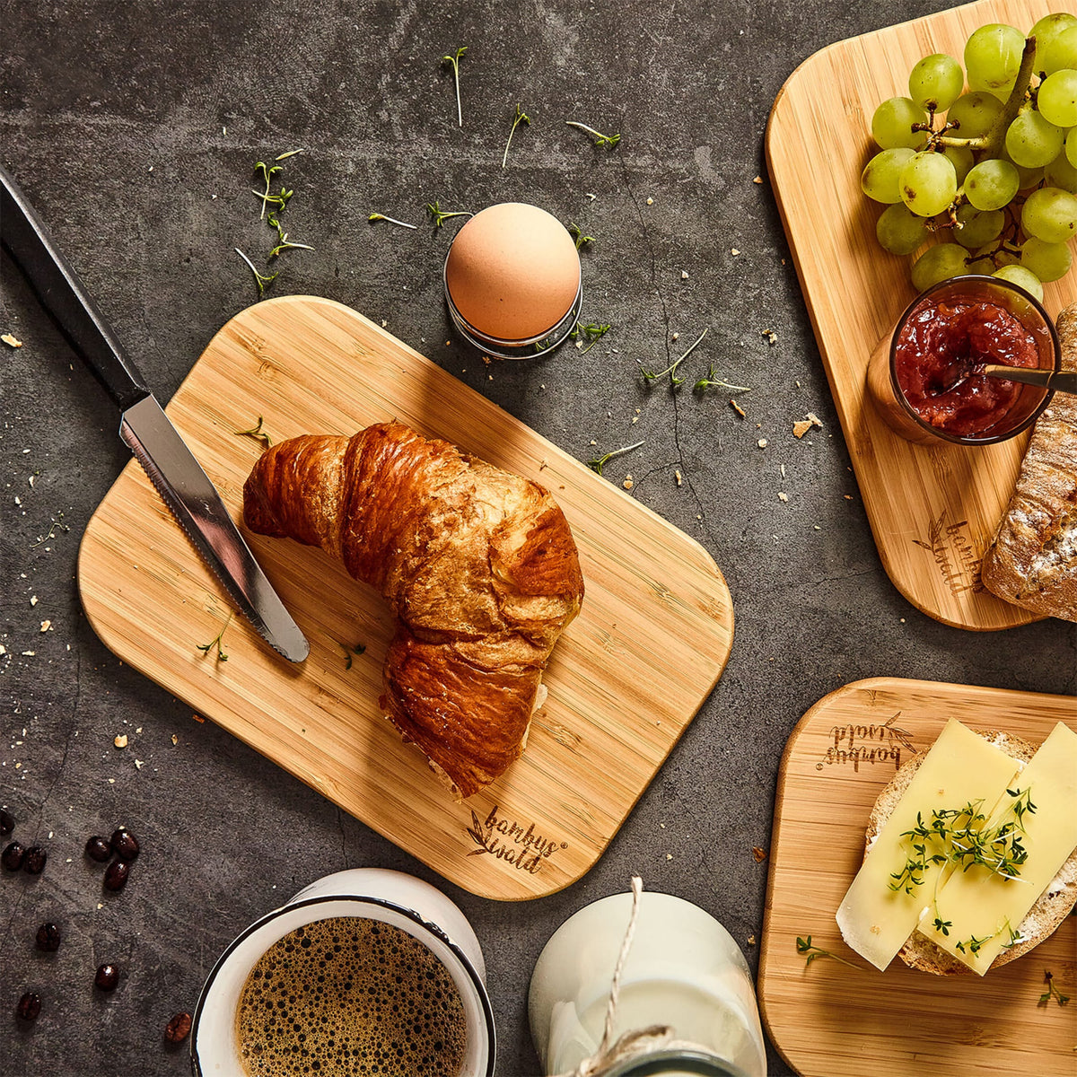 Schneidebretter, Snackhalter und Tabletts