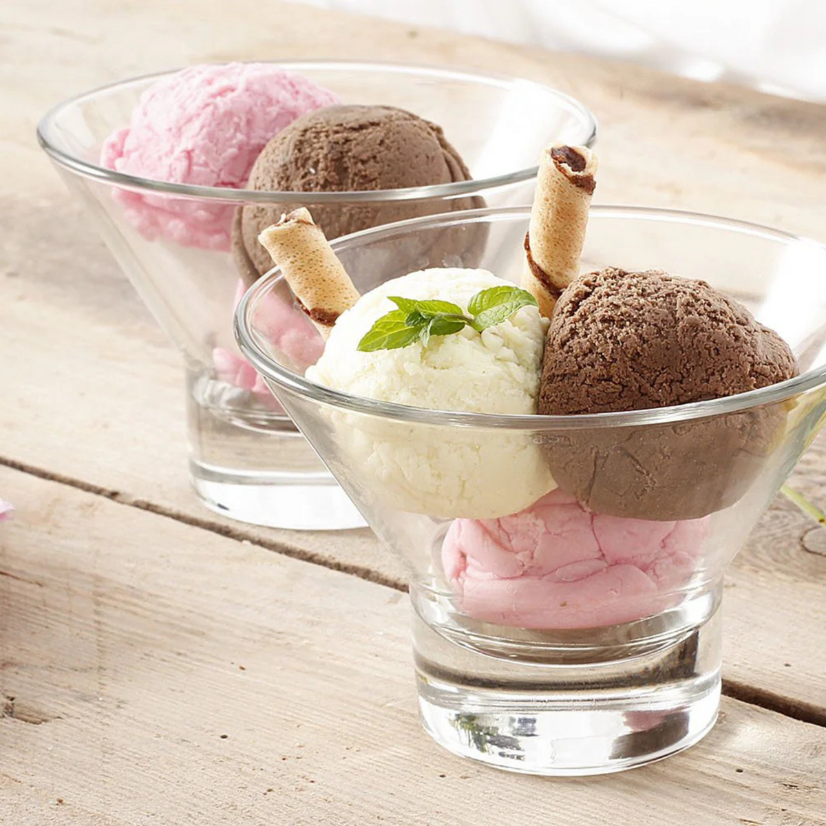 Eis- und Obstsalatschalen