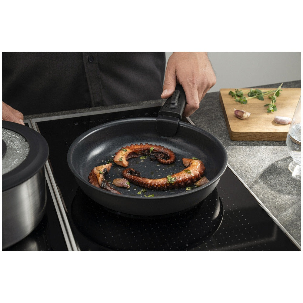 Zwilling Unlock Ceramic Titanium stapelbare pannenset met afneembare handgreep in aluminium - set 4 stuks