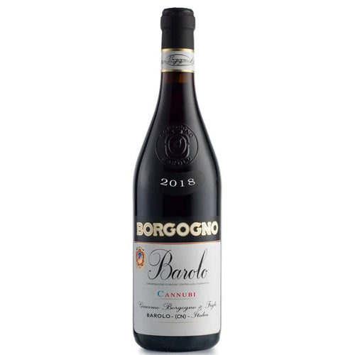 Bouteille de vin rouge Borgogno Barolo 2018 en verre sombre avec étiquette blanche, détails dorés et inscriptions noires et colorées sur fond blanc.