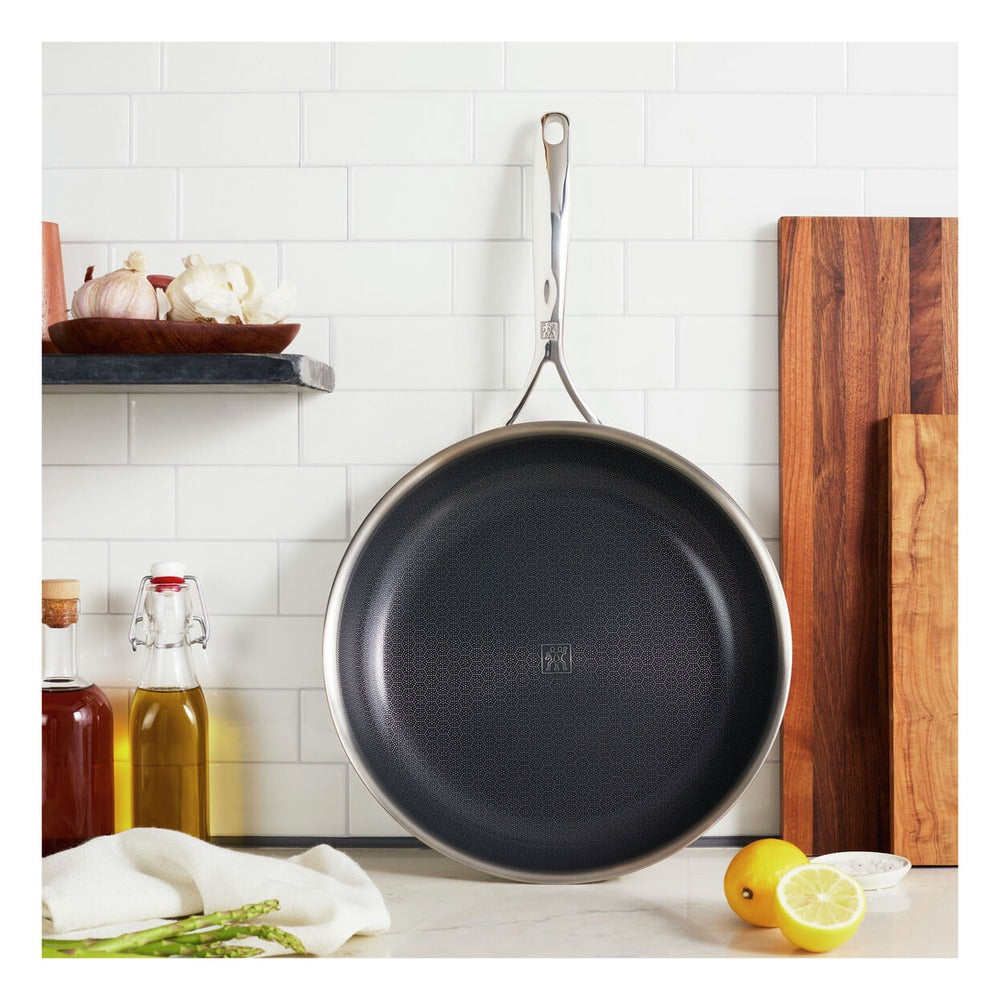 Zwilling Peak anti-aanbak ondiepe pan in roestvrij staal met Ceraforce Hycoat coating