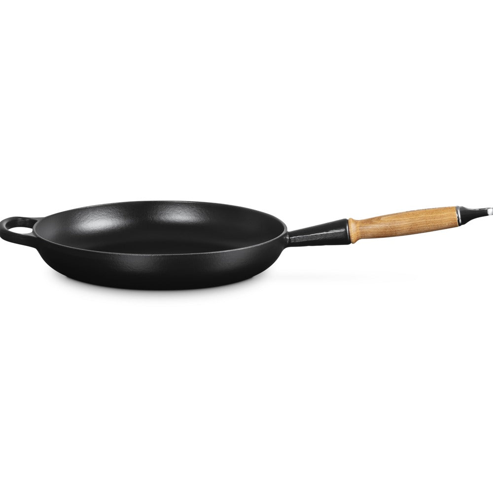 28 cm - Le Creuset Evolution shallow pan in vitrified cast iron with wooden handle