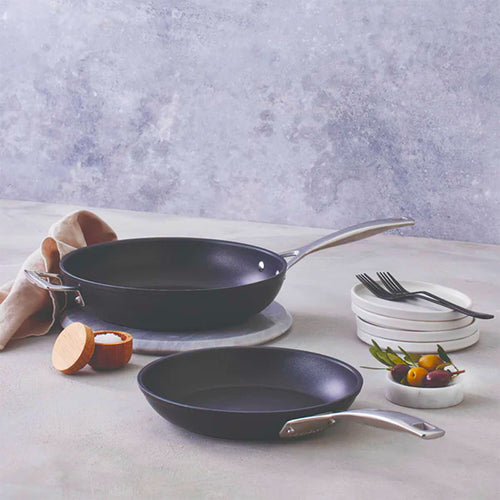24 28 Cm Le Creuset Tns Set poêles antiadhésives en aluminium