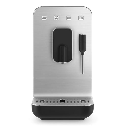 Smeg automatische Espressomaschine mit Dampflanze