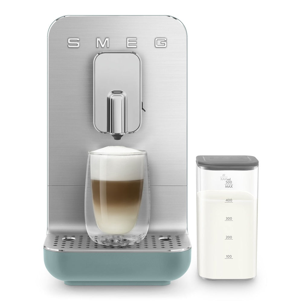 Smeg machine à espresso automatique avec système lait
