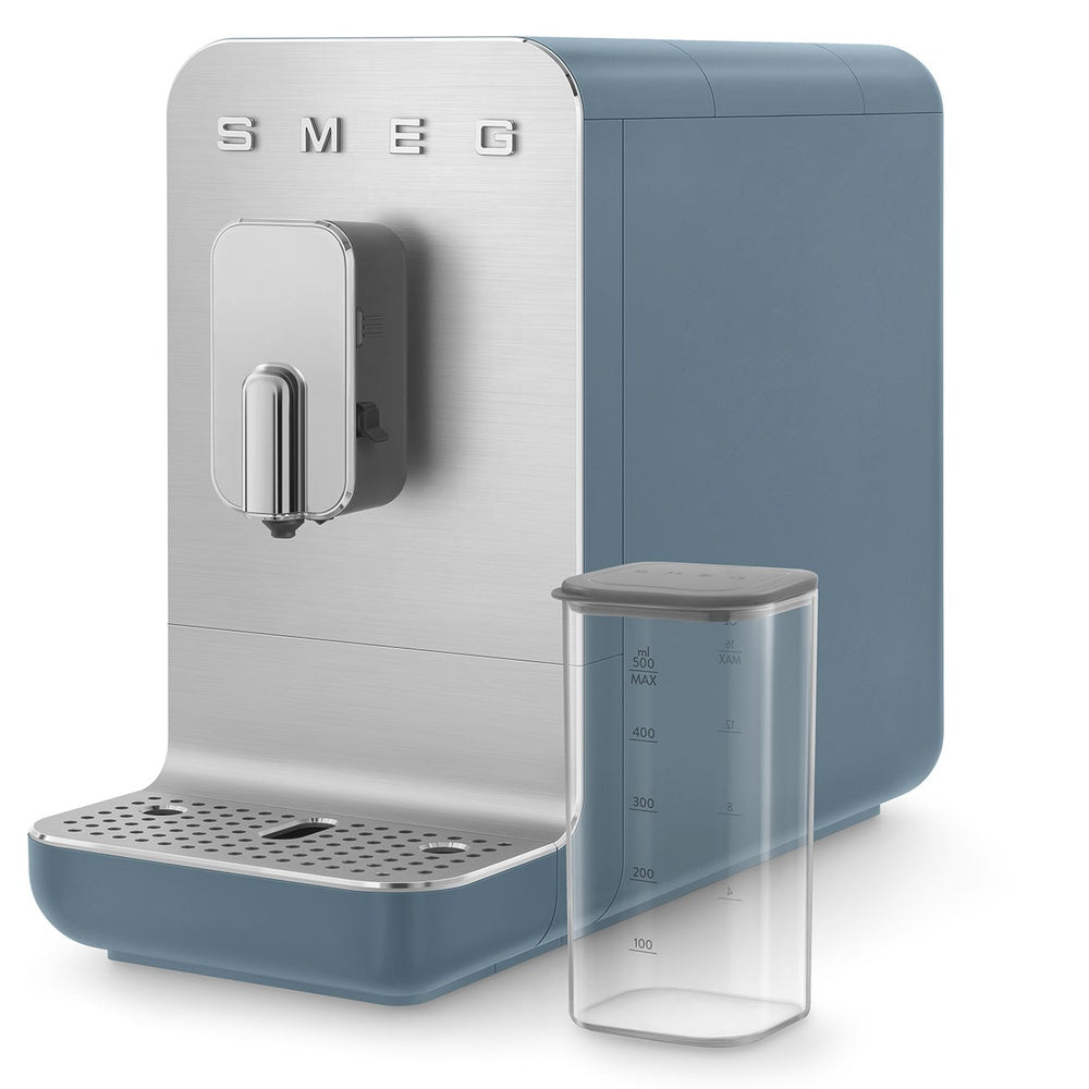 Smeg machine à espresso automatique avec système lait