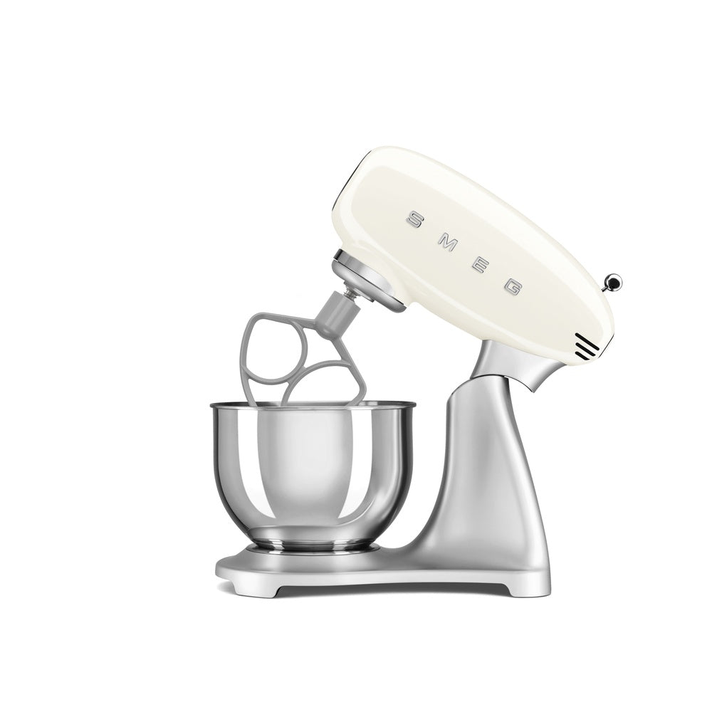 800 Watt - Smeg Standard robot pâtissier électrique 10 vitesses avec accessoires inclus