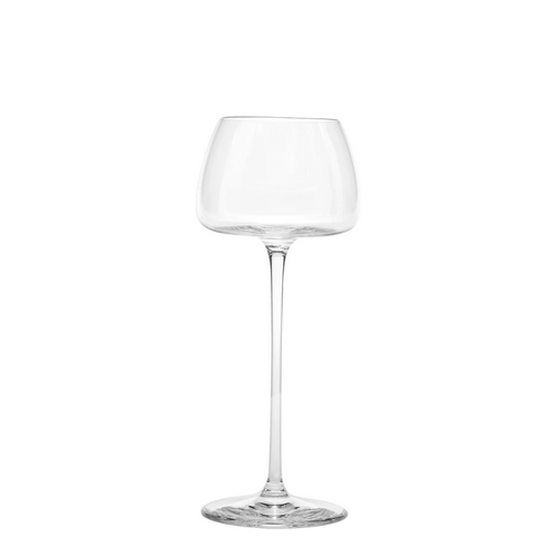 Verre transparent en verre avec tige fine et coupe large sur fond blanc