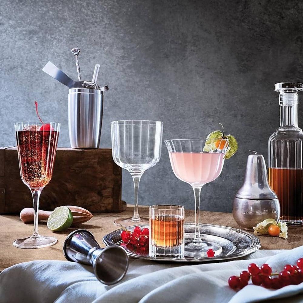 Vasos y copas de cóctel