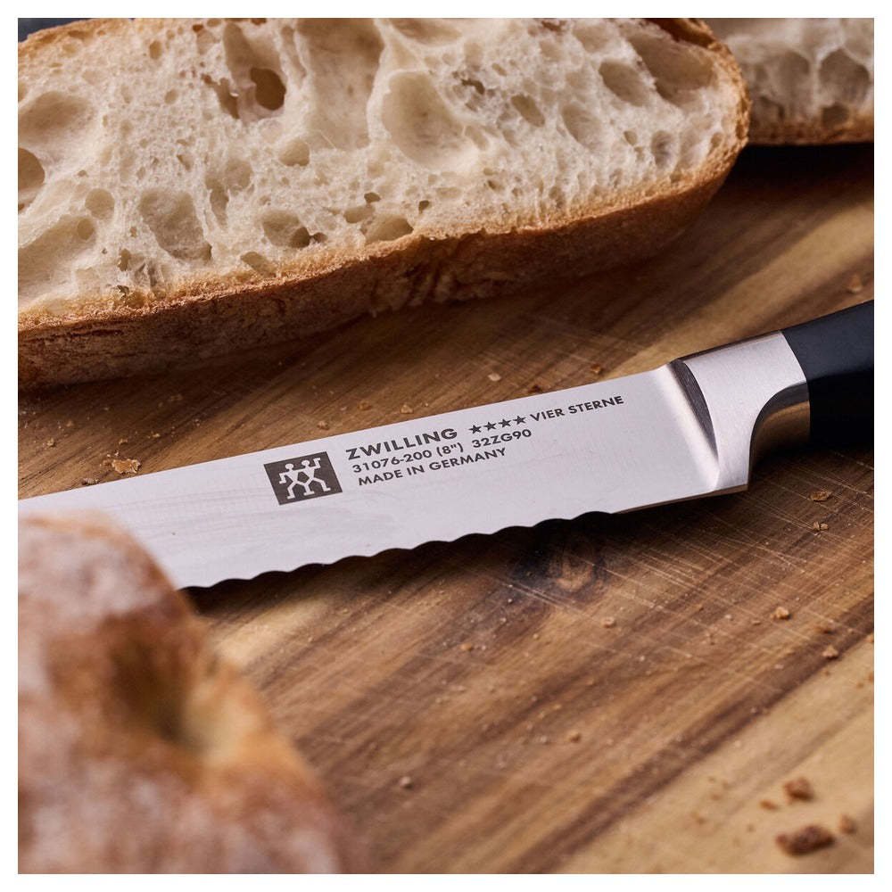 20 cm - Zwilling 4 Stars Cuchillo De Pan Dentado En Acero Inoxidable