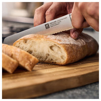 20 cm - Zwilling 4 Stars Cuchillo De Pan Dentado En Acero Inoxidable
