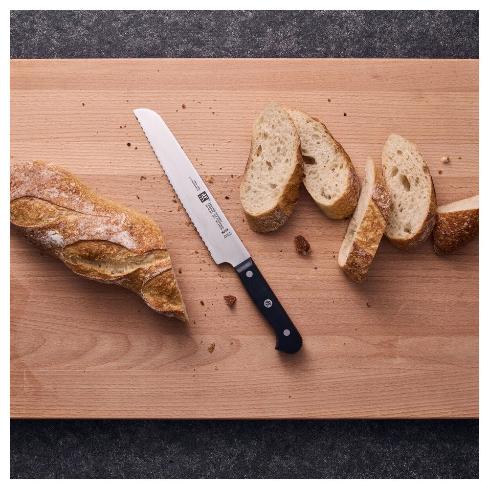20 cm - Zwilling Gourmet Serrated Bread Knife in Stainless Steel