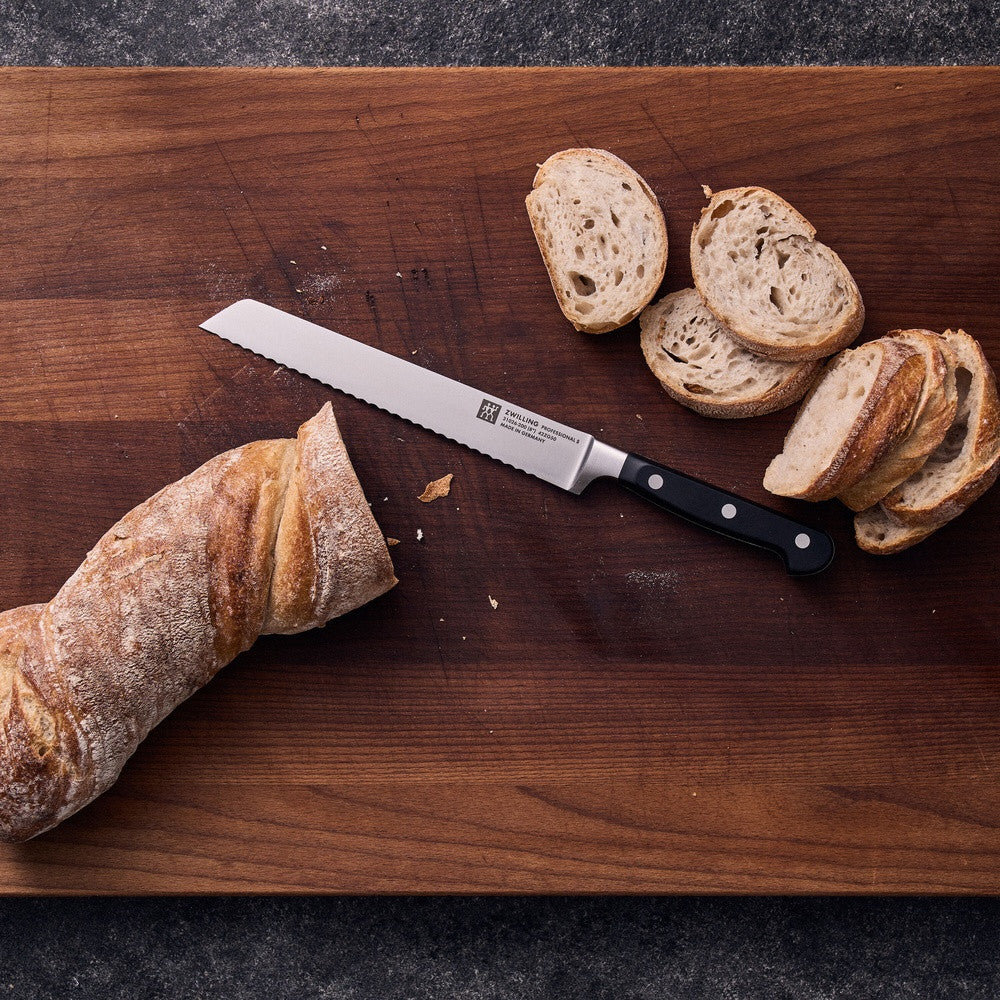 20 cm - Zwilling Professional S Coltello Pane Seghettato In Acciaio Inox