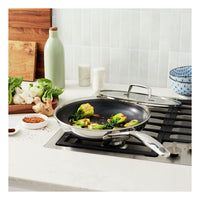 Zwilling Peak anti-aanbak ondiepe pan in roestvrij staal met Ceraforce Hycoat coating