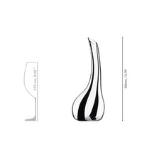 Dimensional diagram of a glass decanter with a slender neck.