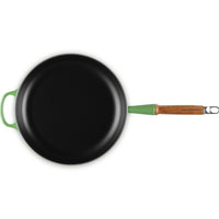 28 cm - Le Creuset Evolution shallow pan in vitrified cast iron with wooden handle