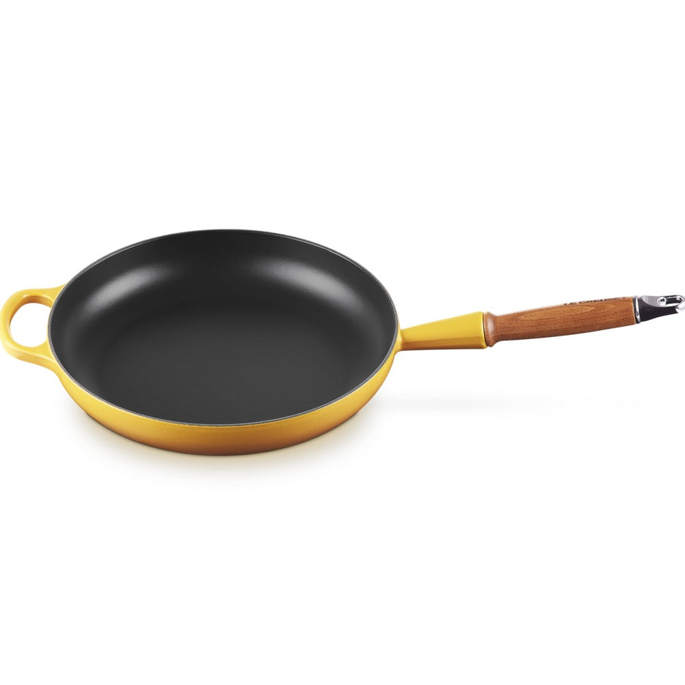28 cm - Le Creuset Evolution shallow pan in vitrified cast iron with wooden handle