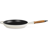 28 cm - Le Creuset Evolution shallow pan in vitrified cast iron with wooden handle