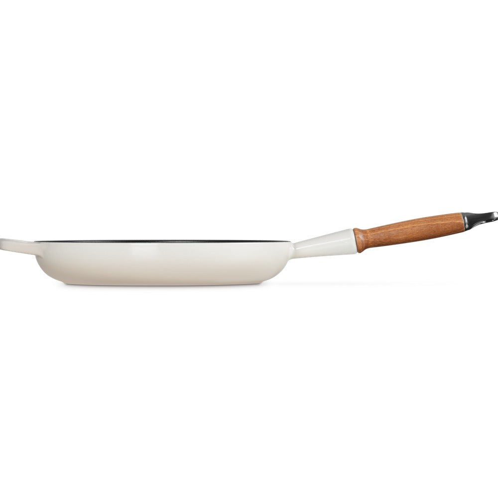 28 cm - Le Creuset Evolution shallow pan in vitrified cast iron with wooden handle