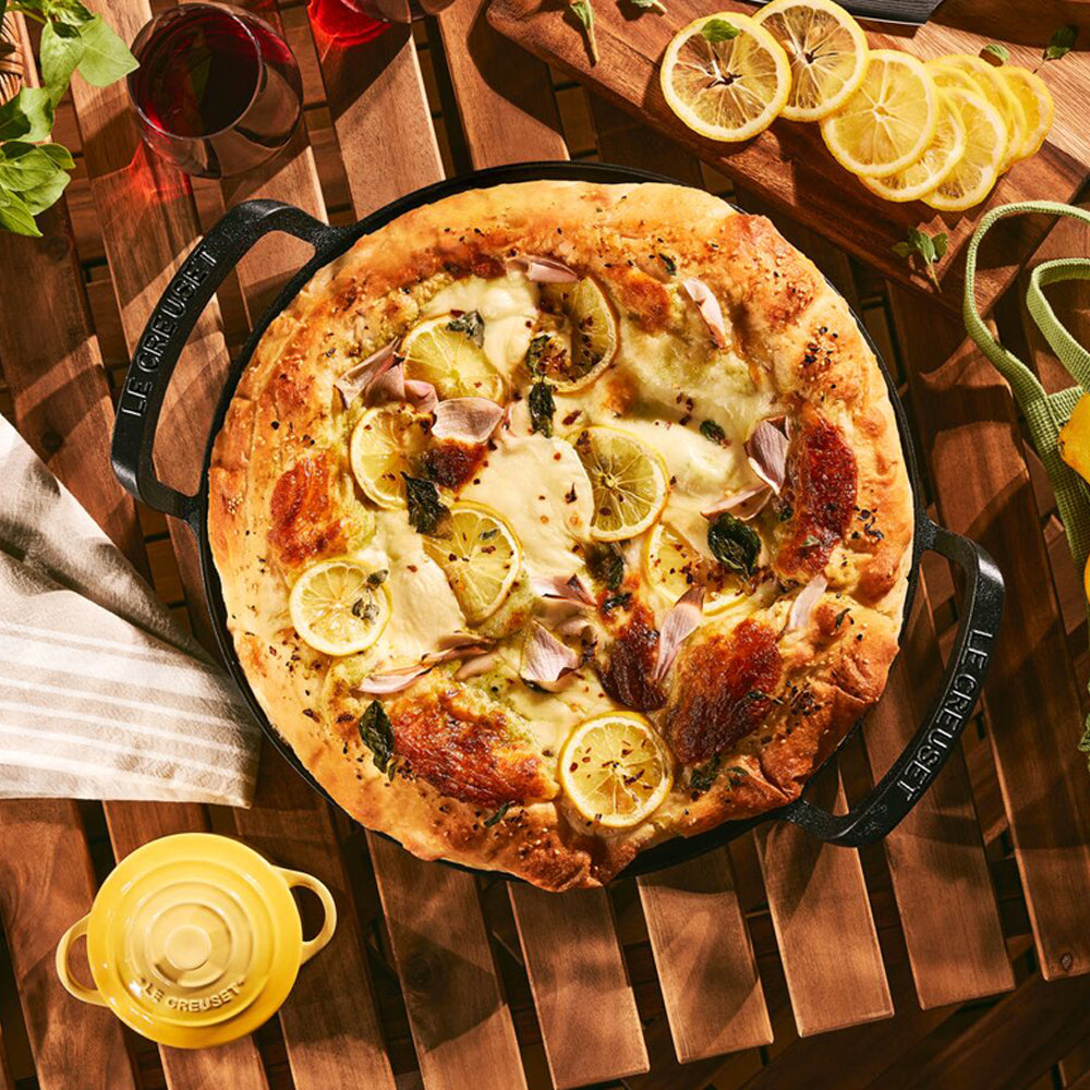 35 cm - Le Creuset BBQ Outdoor Tegllia Pizza In Ghisa