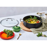 Le Creuset Essential sartén baja sauté antiadherente en aluminio