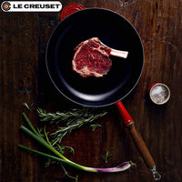 26 Cm Le Creuset Tradition Geemailleerde gietijzeren koekenpan met houten handvat