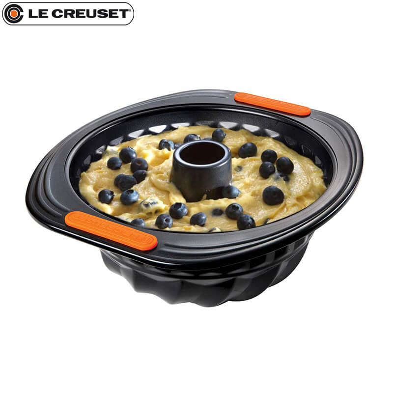 22 Cm Le Creuset Non-Stick Bundt Mold