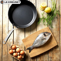 Le Creuset Les Forgees antihaftbeschichtete flache Pfanne aus Aluminium