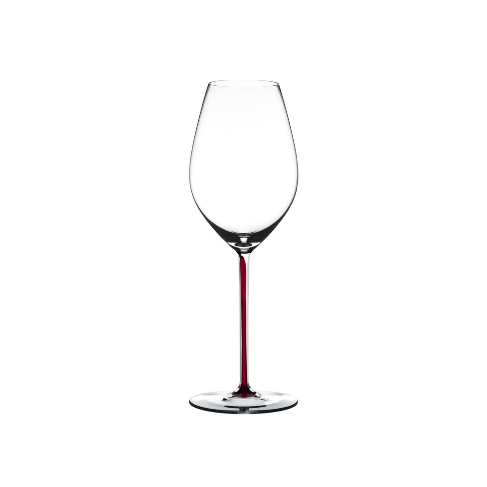 Copa de vino transparente con pie rojo, forma afilada y base redonda, sobre fondo blanco.