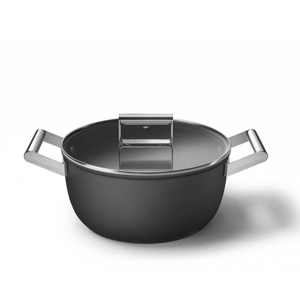 24 cm - Smeg Cookware tall non-stick ceramic casserole in aluminum with lid