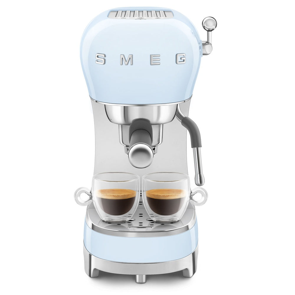 Smeg 50's Style manual espresso machine