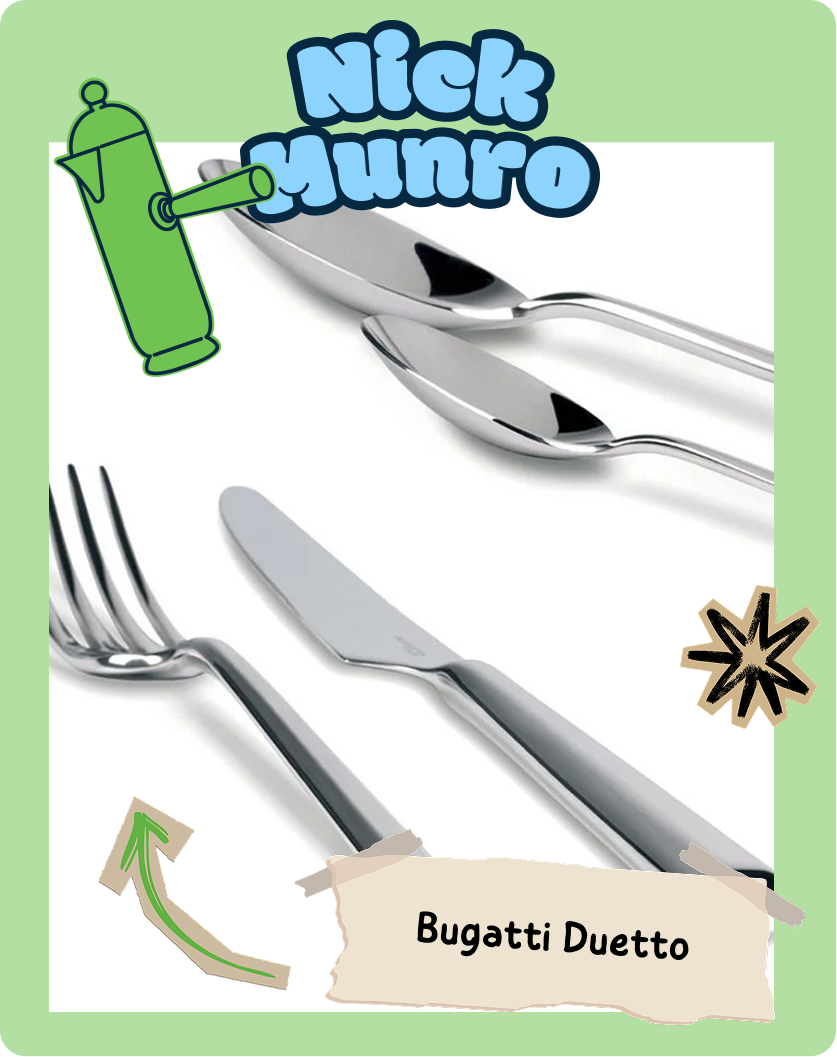 Logo 'Nick Munro' sopra un set di coltelli e cucchiai in acciaio inossidabile, collezione Bugatti Duetto.