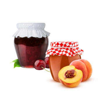 Due vasetti di marmellata, uno scuro con coperchio bianco e una ciliegia, uno arancione con coperchio a
