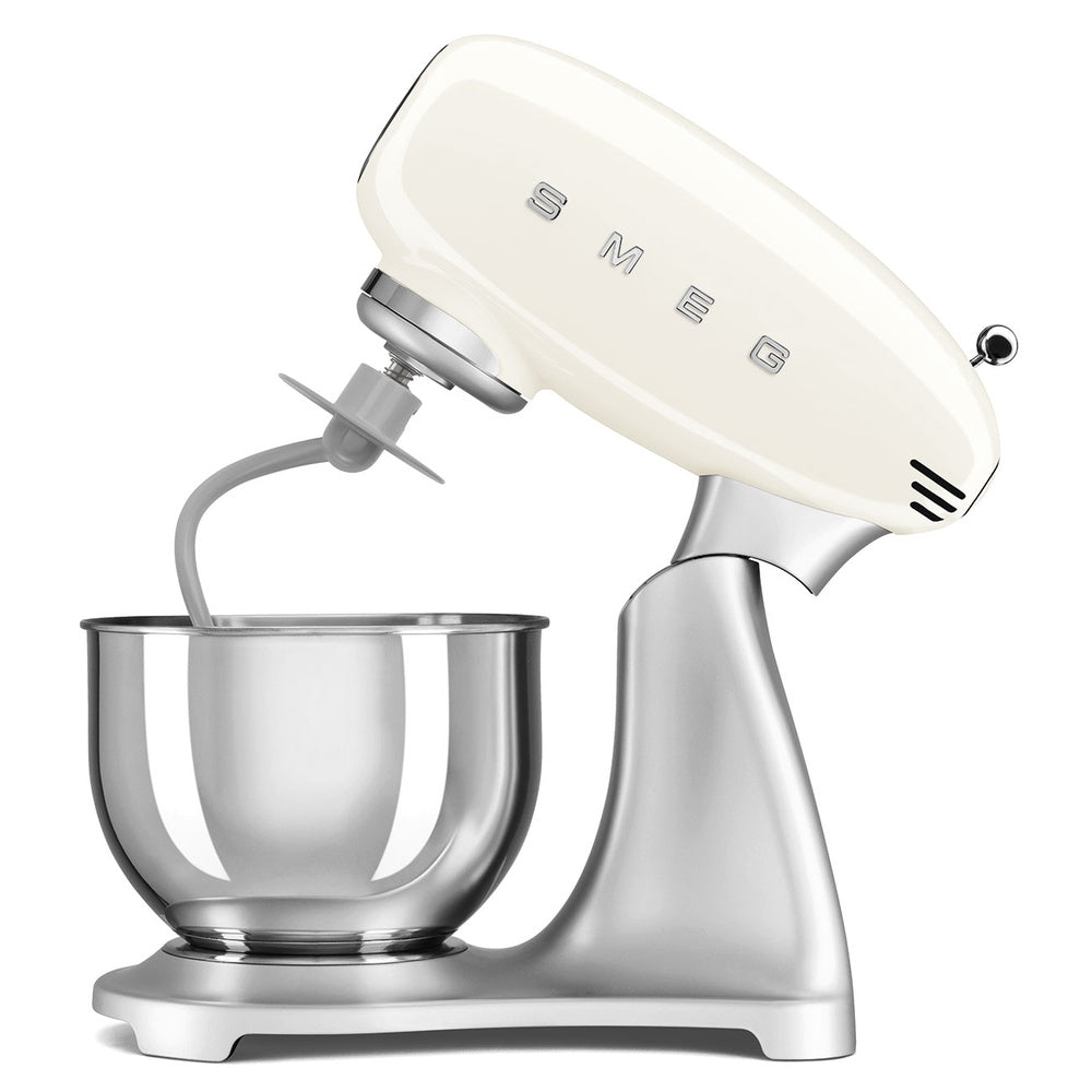 800 Watt - Smeg Standard robot pâtissier électrique 10 vitesses avec accessoires inclus