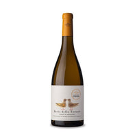 bottiglia di vino bianco con etichetta bianca che raffigura due tortore stilizzate e scritta Bacio delle Tortore Fiano di Avellino, tappo colore