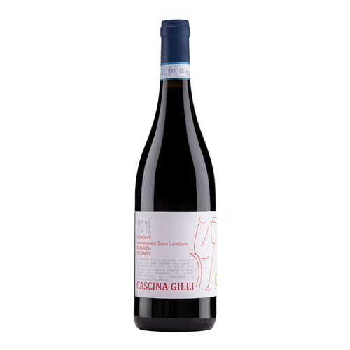 Bouteille de vin rouge Cascina Gilli Piemonte Bonarda frizzante avec étiquette blanche et inscriptions rouges et noires
